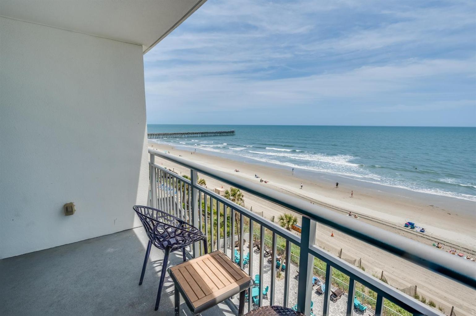 Апартаменты New Modern, Direct Oceanfront, Boardwalk, Views! Миртл-Бич Экстерьер фото